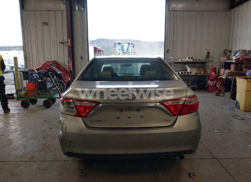 Photo 16 of 2015 Toyota Camry LE (VIN 4T1BF1FK6FU037721)