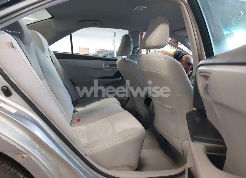 Photo 5 of 2015 Toyota Camry LE (VIN 4T1BF1FK6FU037721)