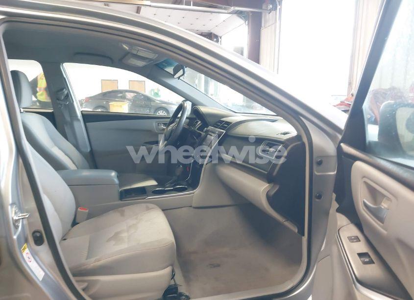 Photo 8 of 2015 Toyota Camry LE (VIN 4T1BF1FK6FU037721)