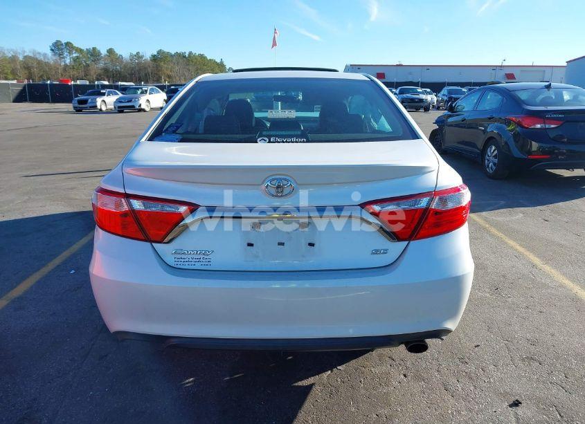 Photo 17 of 2015 Toyota Camry SE (VIN 4T1BF1FK6FU055166)