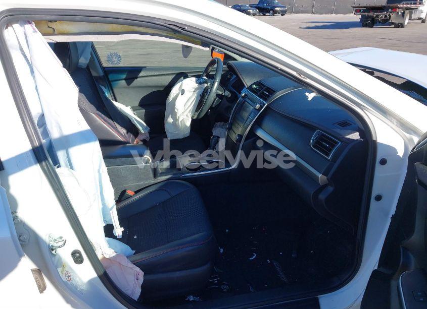 Photo 5 of 2015 Toyota Camry SE (VIN 4T1BF1FK6FU055166)