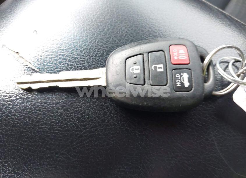 Photo 11 of 2015 Toyota Camry SE (VIN 4T1BF1FK6FU062456)