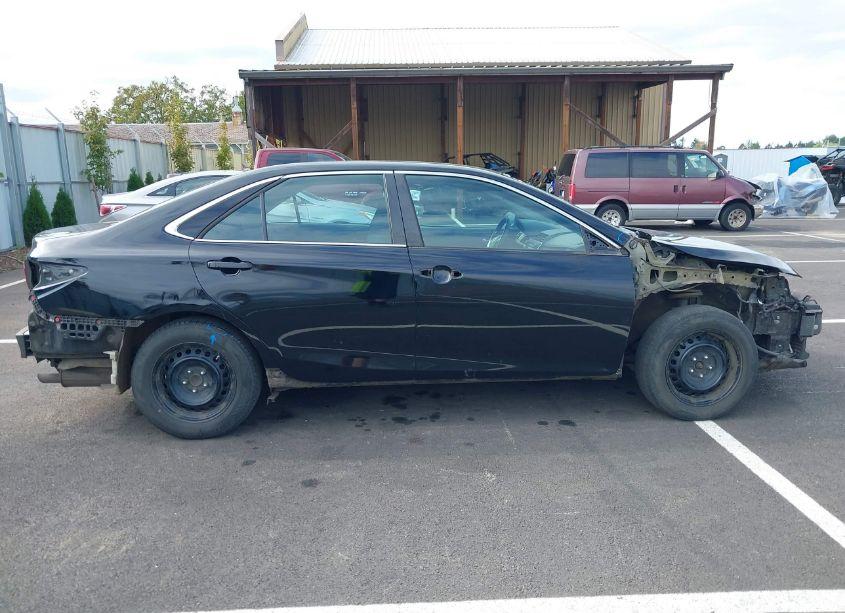 Photo 14 of 2015 Toyota Camry LE (VIN 4T1BF1FK6FU065289)