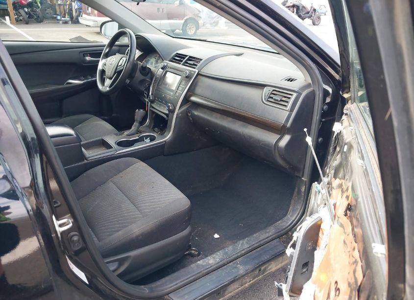 Photo 5 of 2015 Toyota Camry LE (VIN 4T1BF1FK6FU065289)