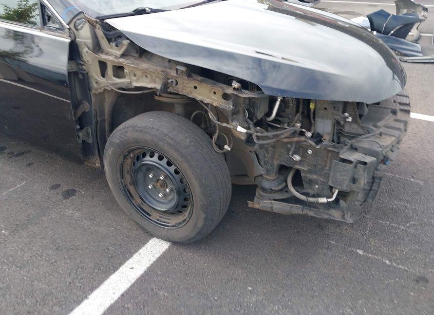 Photo 6 of 2015 Toyota Camry LE (VIN 4T1BF1FK6FU065289)