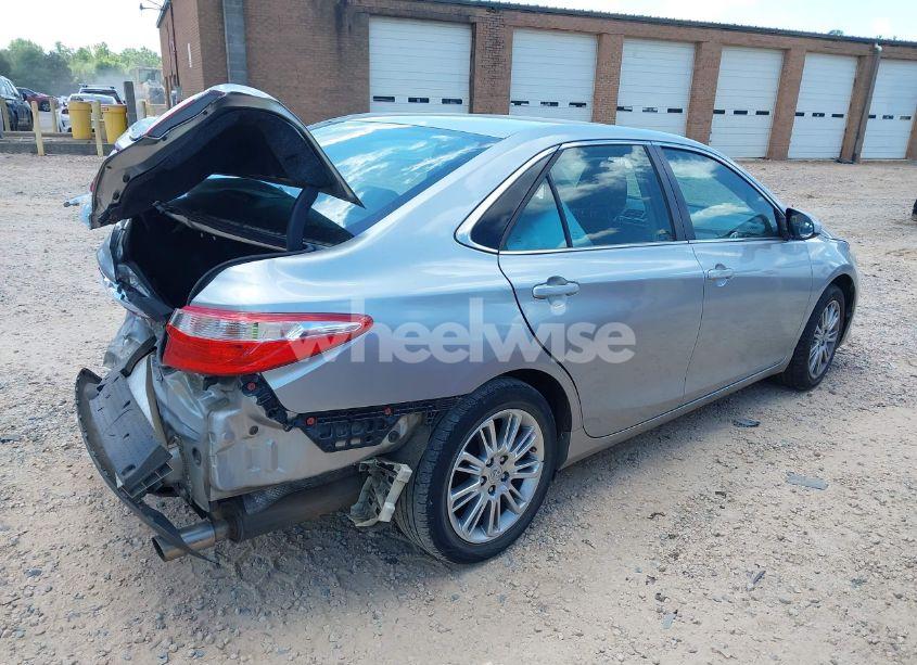 Photo 4 of 2015 Toyota Camry LE (VIN 4T1BF1FK6FU068970)