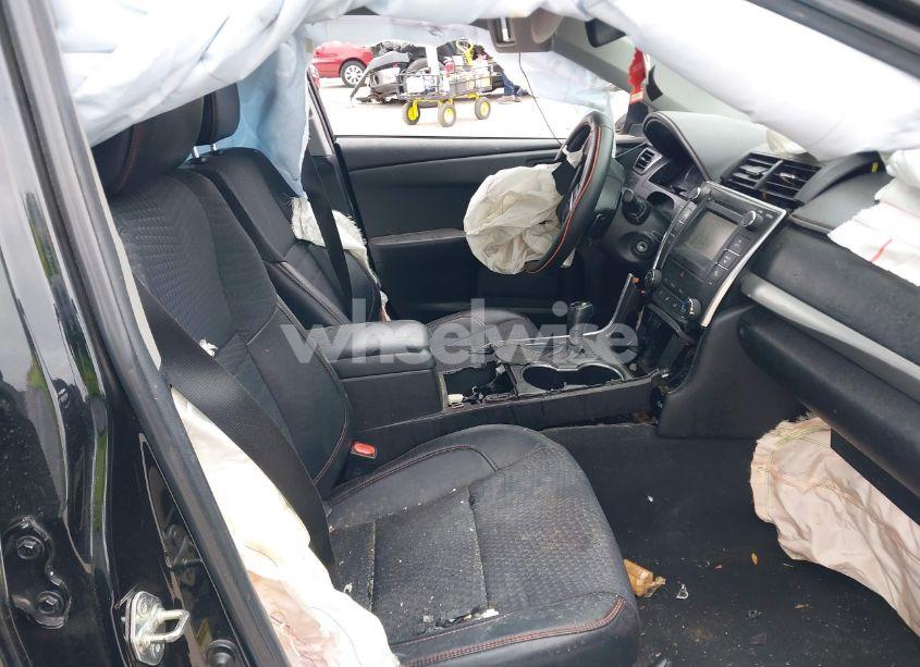 Photo 5 of 2015 Toyota Camry SE (VIN 4T1BF1FK6FU073652)