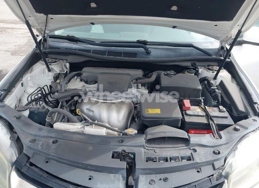 Photo 10 of 2015 Toyota Camry SE (VIN 4T1BF1FK6FU081797)