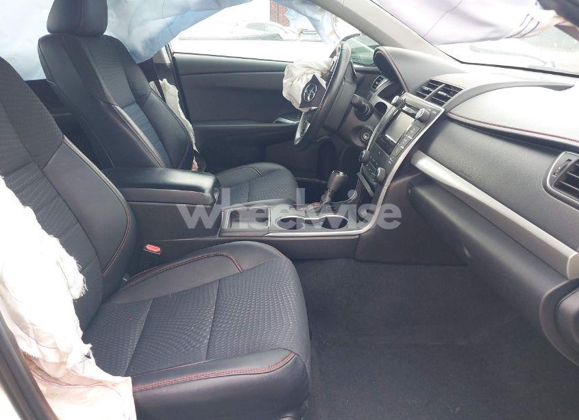 Photo 5 of 2015 Toyota Camry SE (VIN 4T1BF1FK6FU081797)