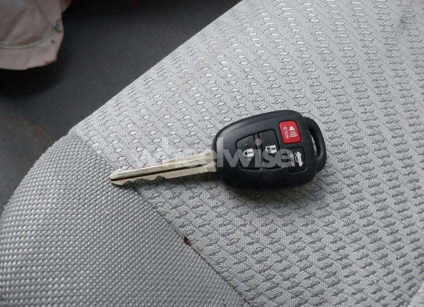 Photo 11 of 2015 Toyota Camry LE (VIN 4T1BF1FK6FU087793)