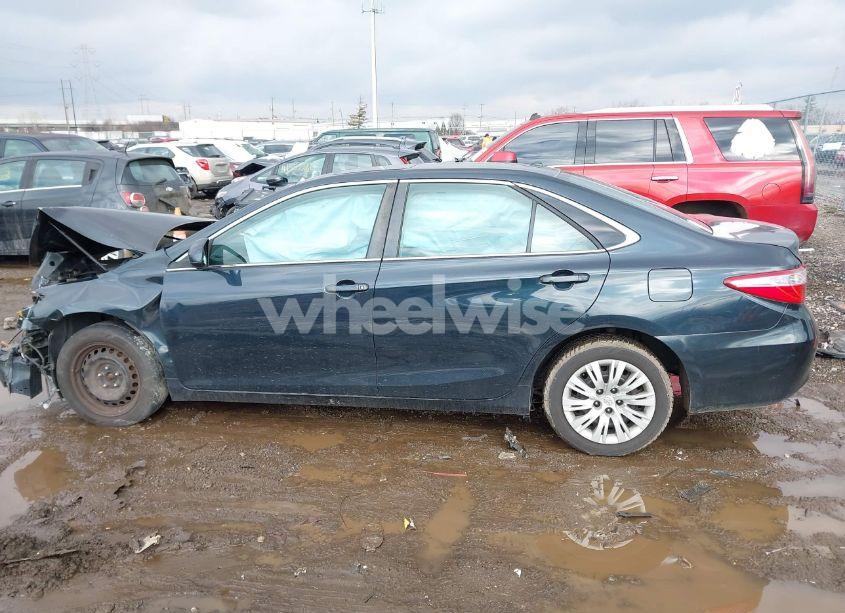 Photo 15 of 2015 Toyota Camry LE (VIN 4T1BF1FK6FU087793)