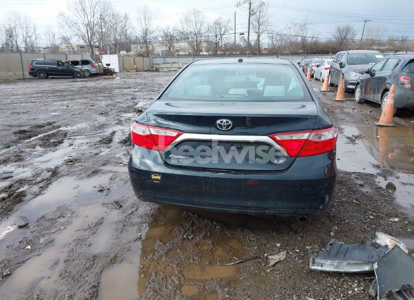 Photo 17 of 2015 Toyota Camry LE (VIN 4T1BF1FK6FU087793)