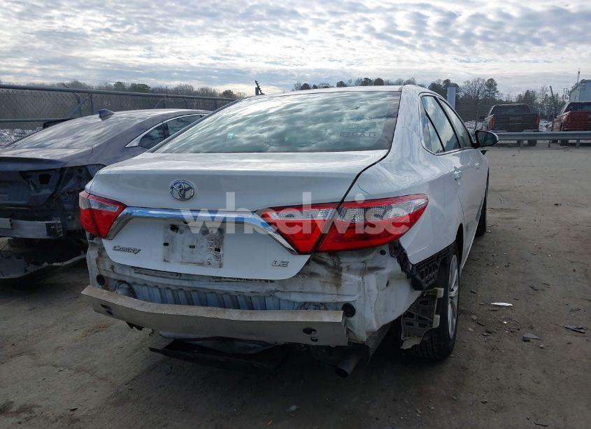 Photo 16 of 2015 Toyota Camry LE (VIN 4T1BF1FK6FU089818)