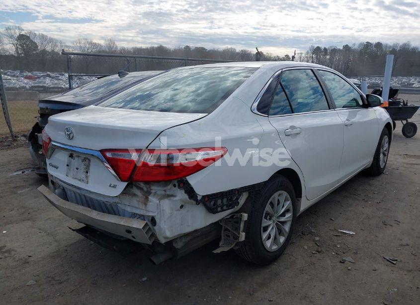 Photo 4 of 2015 Toyota Camry LE (VIN 4T1BF1FK6FU089818)