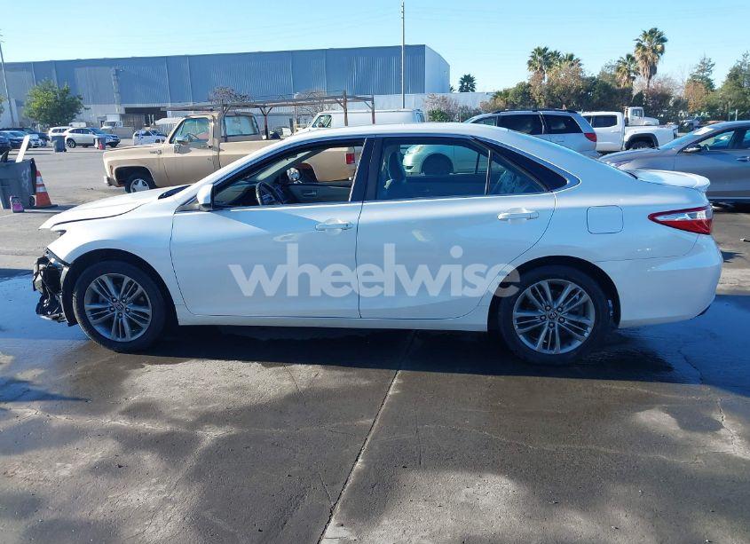 Photo 15 of 2015 Toyota Camry SE (VIN 4T1BF1FK6FU099717)