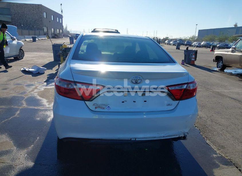 Photo 17 of 2015 Toyota Camry SE (VIN 4T1BF1FK6FU099717)