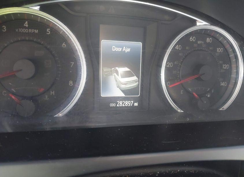 Photo 7 of 2015 Toyota Camry SE (VIN 4T1BF1FK6FU102728)