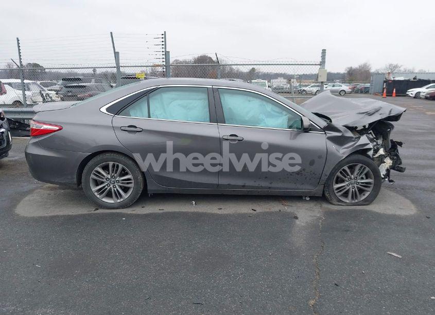 Photo 13 of 2015 Toyota Camry SE (VIN 4T1BF1FK6FU104866)