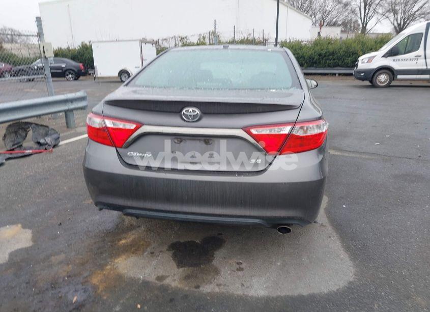 Photo 16 of 2015 Toyota Camry SE (VIN 4T1BF1FK6FU104866)