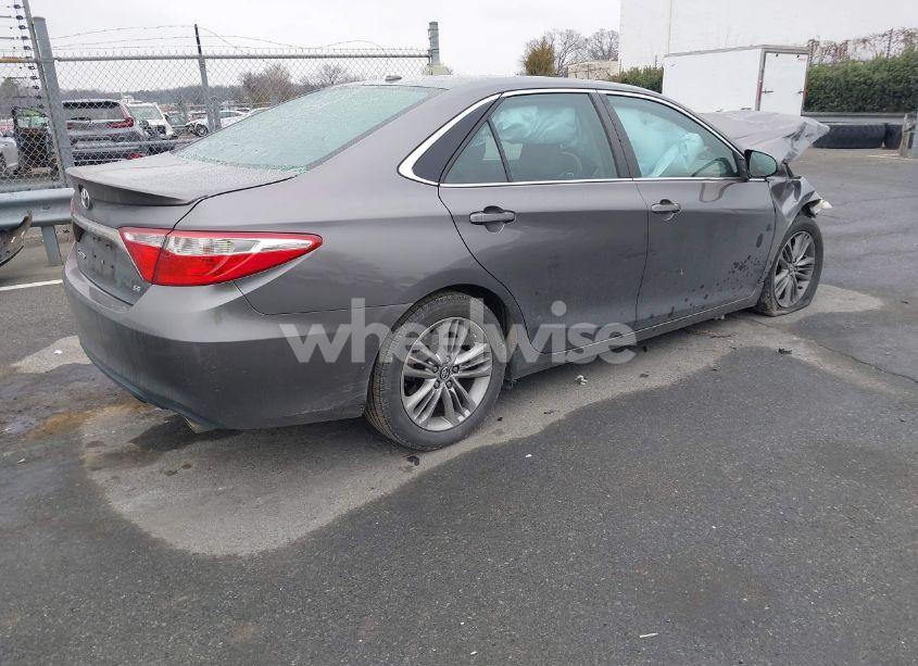 Photo 4 of 2015 Toyota Camry SE (VIN 4T1BF1FK6FU104866)