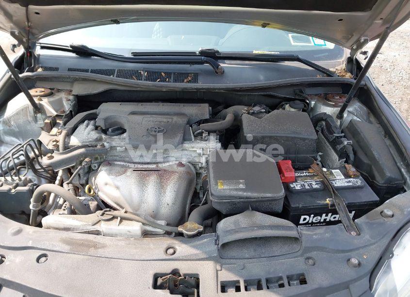 Photo 10 of 2015 Toyota Camry LE (VIN 4T1BF1FK6FU111722)