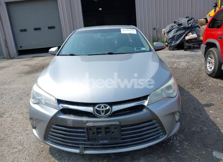 Photo 12 of 2015 Toyota Camry LE (VIN 4T1BF1FK6FU111722)