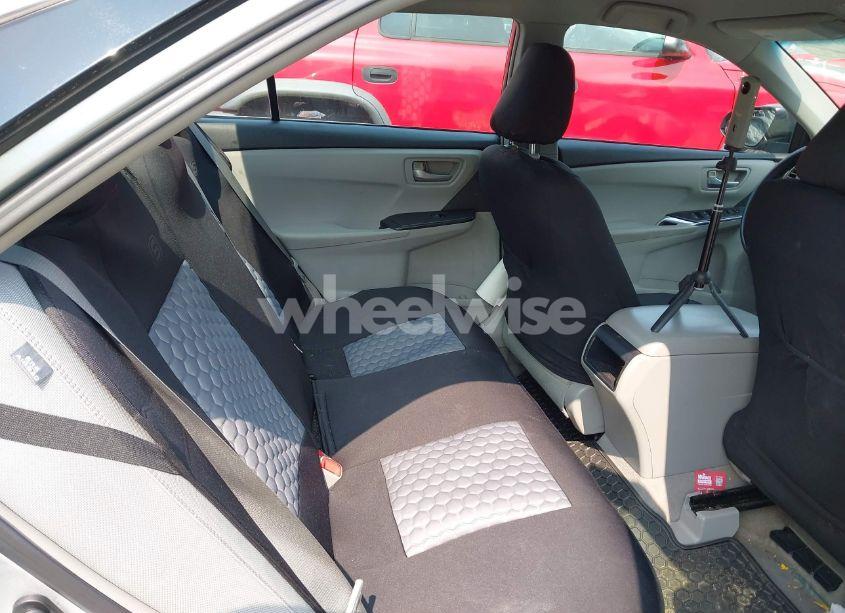 Photo 8 of 2015 Toyota Camry LE (VIN 4T1BF1FK6FU111722)