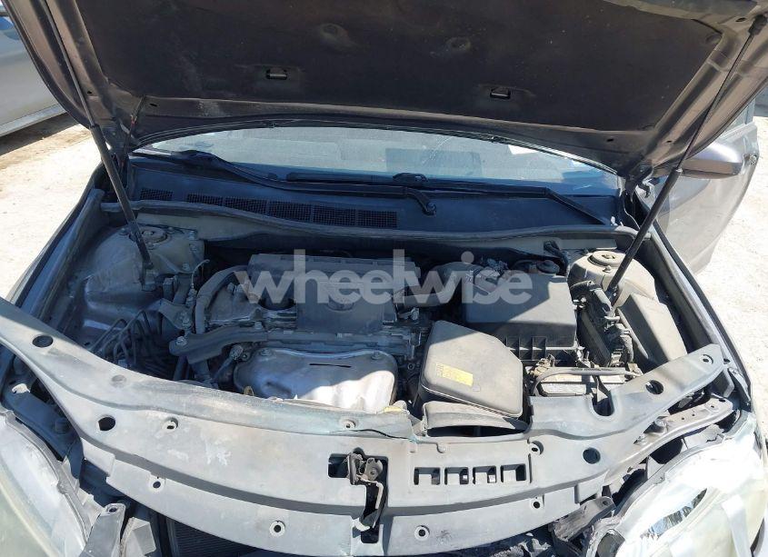 Photo 10 of 2015 Toyota Camry SE (VIN 4T1BF1FK6FU483013)