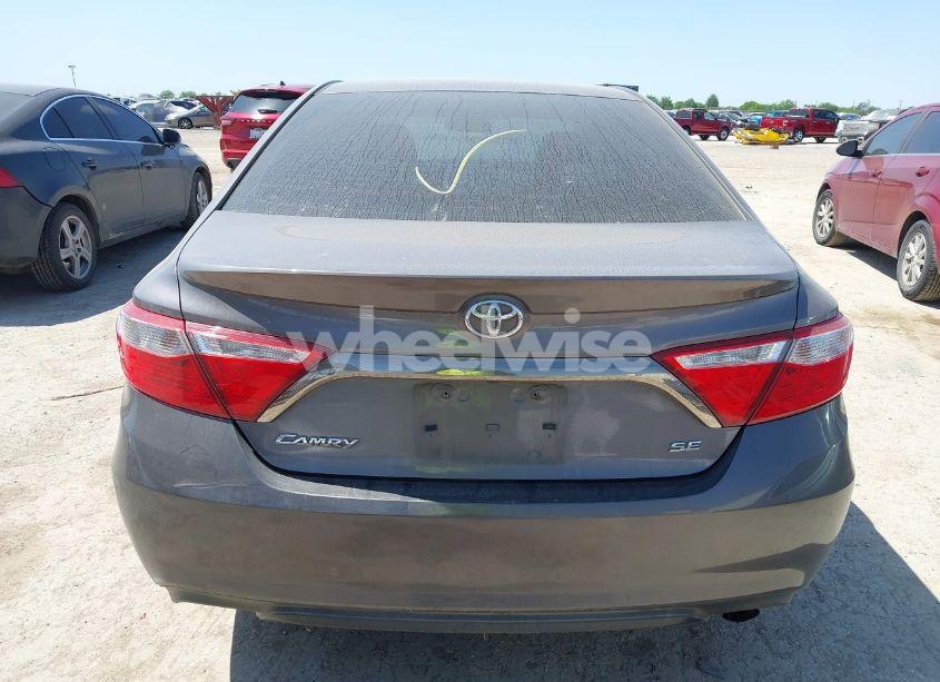 Photo 16 of 2015 Toyota Camry SE (VIN 4T1BF1FK6FU483013)