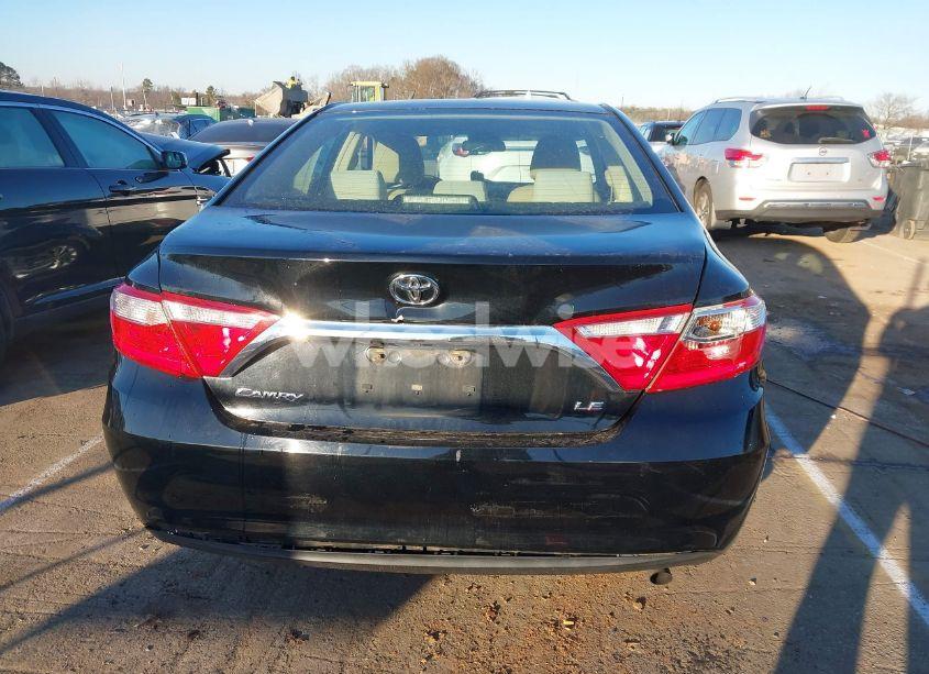 Photo 16 of 2015 Toyota Camry LE (VIN 4T1BF1FK6FU487532)