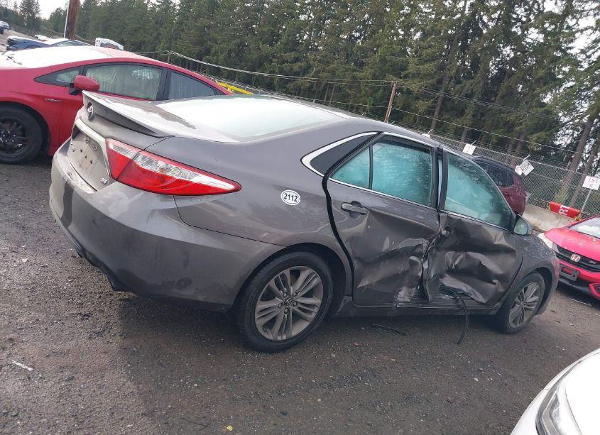 Photo 13 of 2015 Toyota Camry SE (VIN 4T1BF1FK6FU491323)