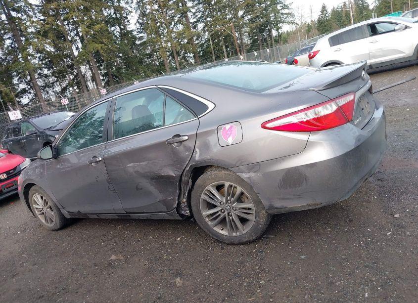 Photo 14 of 2015 Toyota Camry SE (VIN 4T1BF1FK6FU491323)