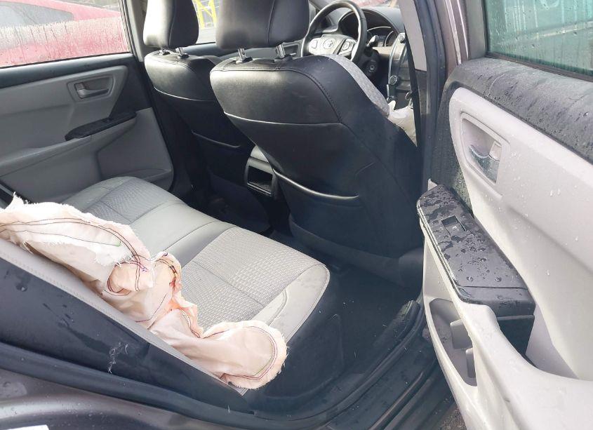 Photo 8 of 2015 Toyota Camry SE (VIN 4T1BF1FK6FU491323)