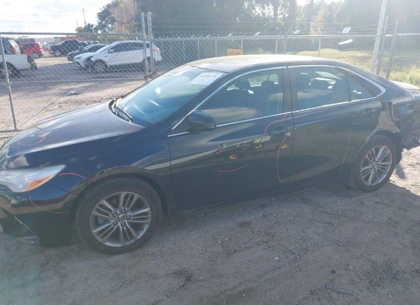 Photo 15 of 2015 Toyota Camry SE (VIN 4T1BF1FK6FU494920)