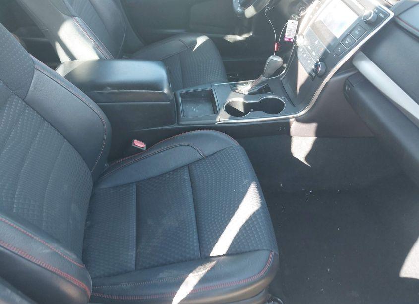 Photo 5 of 2015 Toyota Camry SE (VIN 4T1BF1FK6FU494920)