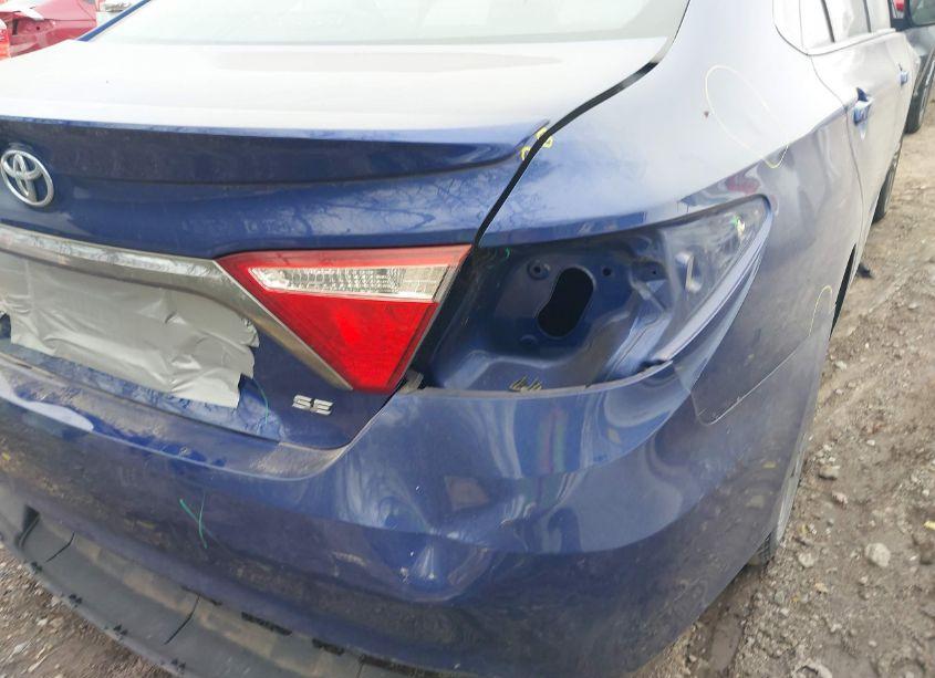 Photo 18 of 2015 Toyota Camry SE (VIN 4T1BF1FK6FU884240)