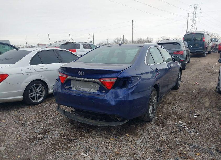 Photo 4 of 2015 Toyota Camry SE (VIN 4T1BF1FK6FU884240)