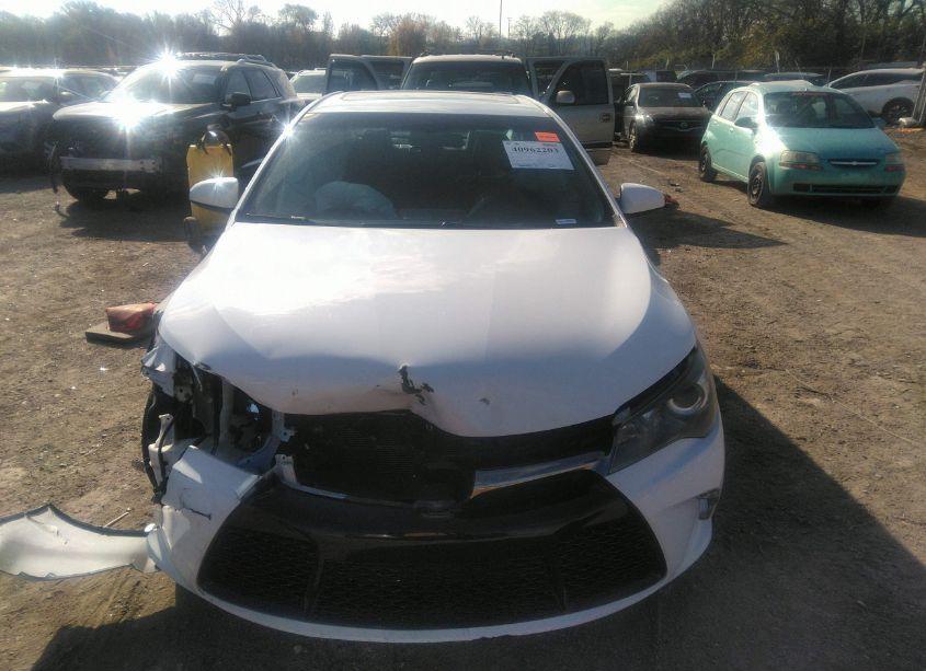 Photo 12 of 2015 Toyota Camry SE (VIN 4T1BF1FK6FU893729)