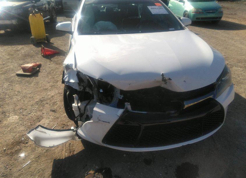 Photo 6 of 2015 Toyota Camry SE (VIN 4T1BF1FK6FU893729)