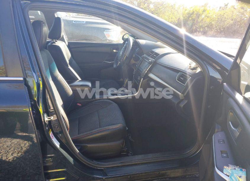 Photo 5 of 2015 Toyota Camry SE (VIN 4T1BF1FK6FU898333)