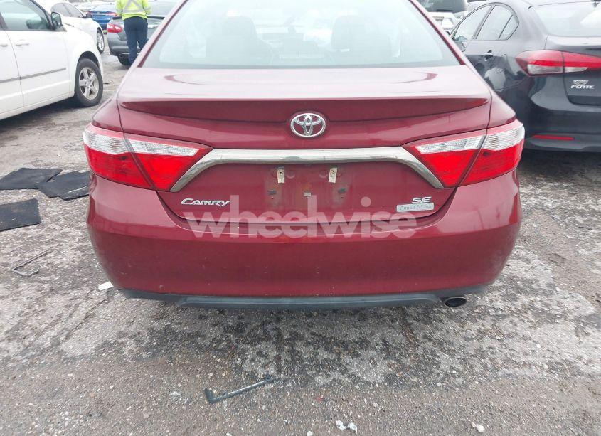 Photo 16 of 2015 Toyota Camry SE (VIN 4T1BF1FK6FU903238)