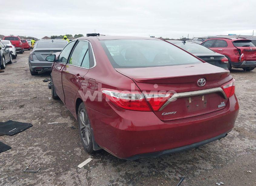 Photo 3 of 2015 Toyota Camry SE (VIN 4T1BF1FK6FU903238)