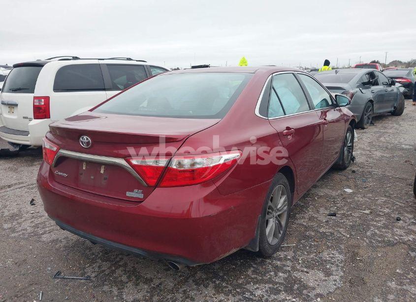 Photo 4 of 2015 Toyota Camry SE (VIN 4T1BF1FK6FU903238)