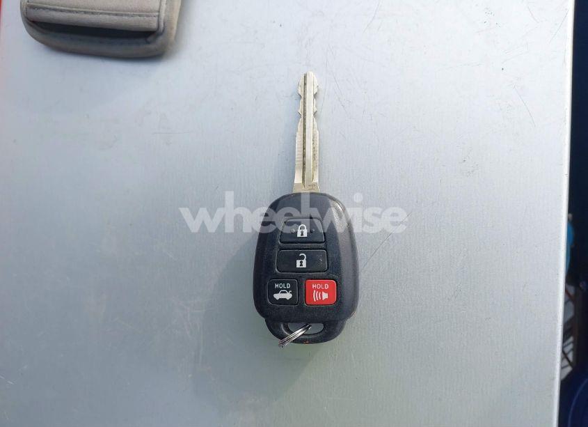 Photo 11 of 2015 Toyota Camry SE (VIN 4T1BF1FK6FU903871)