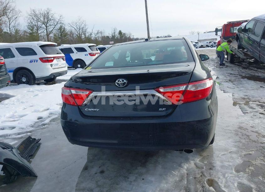 Photo 17 of 2015 Toyota Camry SE (VIN 4T1BF1FK6FU903871)