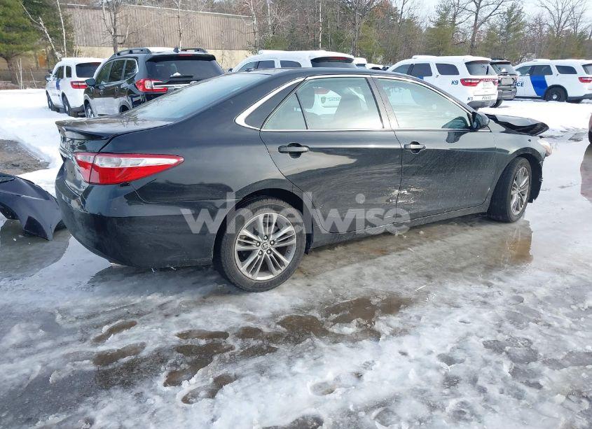 Photo 4 of 2015 Toyota Camry SE (VIN 4T1BF1FK6FU903871)