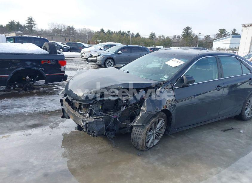 Photo 6 of 2015 Toyota Camry SE (VIN 4T1BF1FK6FU903871)