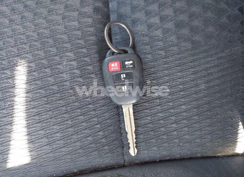 Photo 11 of 2015 Toyota Camry SE (VIN 4T1BF1FK6FU922176)