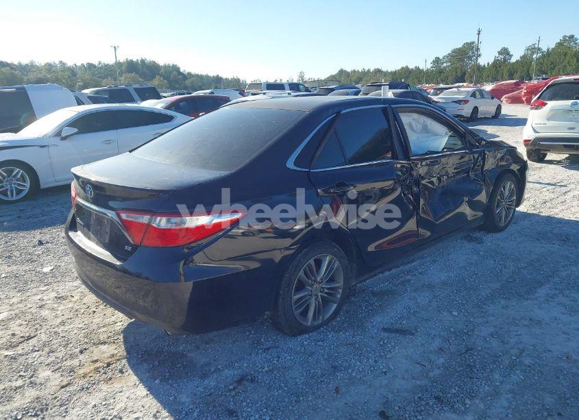 Photo 4 of 2015 Toyota Camry SE (VIN 4T1BF1FK6FU922176)