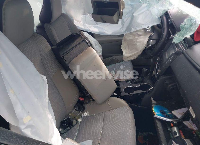 Photo 5 of 2015 Toyota Camry SE (VIN 4T1BF1FK6FU925711)